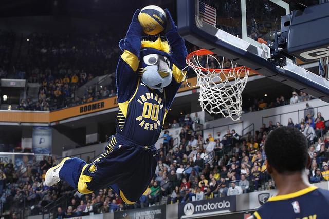 锡安36分鹈鹕送奇才8连败 灰熊克火箭止9连败